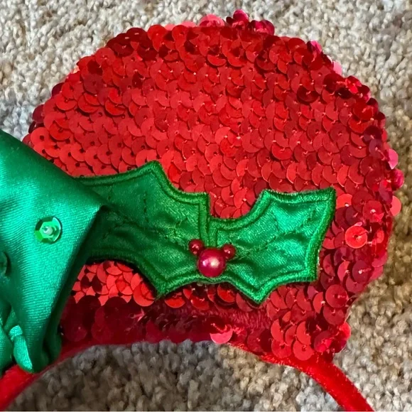 Disney Minnie Mouse Christmas Red Sequin Headband with Green Holly Bow - Picture 3 of 3